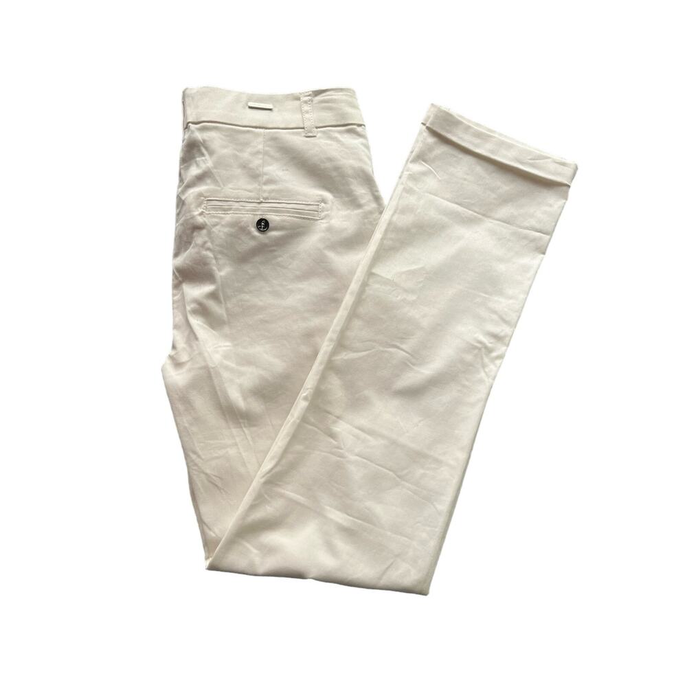 NWT Bershka Straight Leg White Chino.‎ Size 4